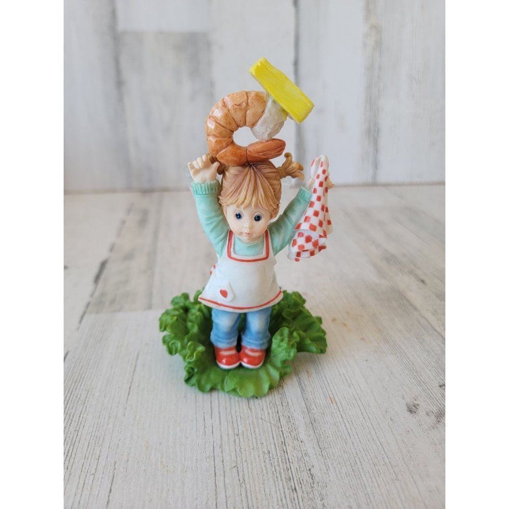 Enesco little‎ kitchen Luscious shrimp Fairie 2012 figure